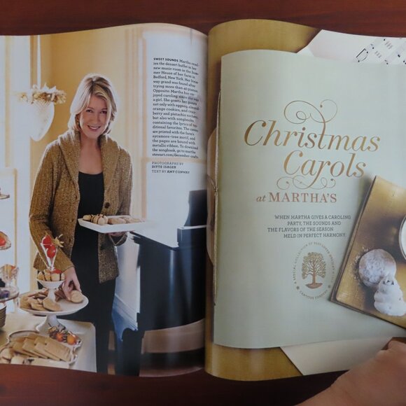 Lot of 3 Christmas Cookies & Cakes Theme Special Editions - Picture 7 of 16